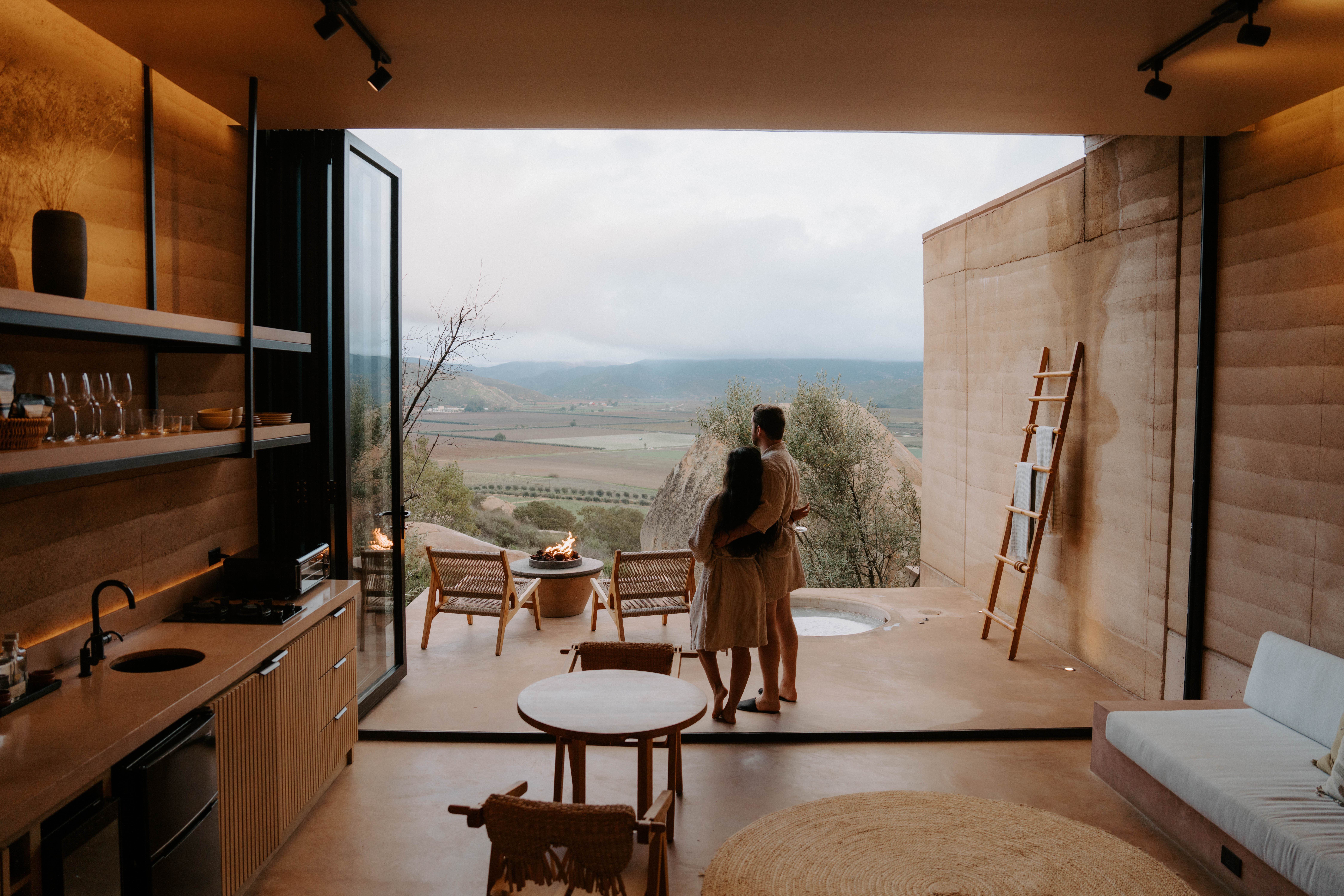 Mira Earth Studio with a view of the valley