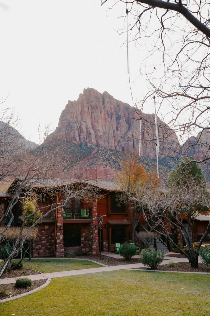 Cable Mountain Lodge with Zion National Park behind