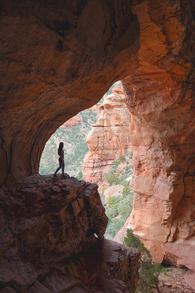 Keyhole Cave hike 