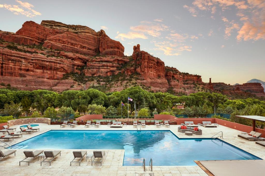 Sedona hotel with views of Red Rocks 