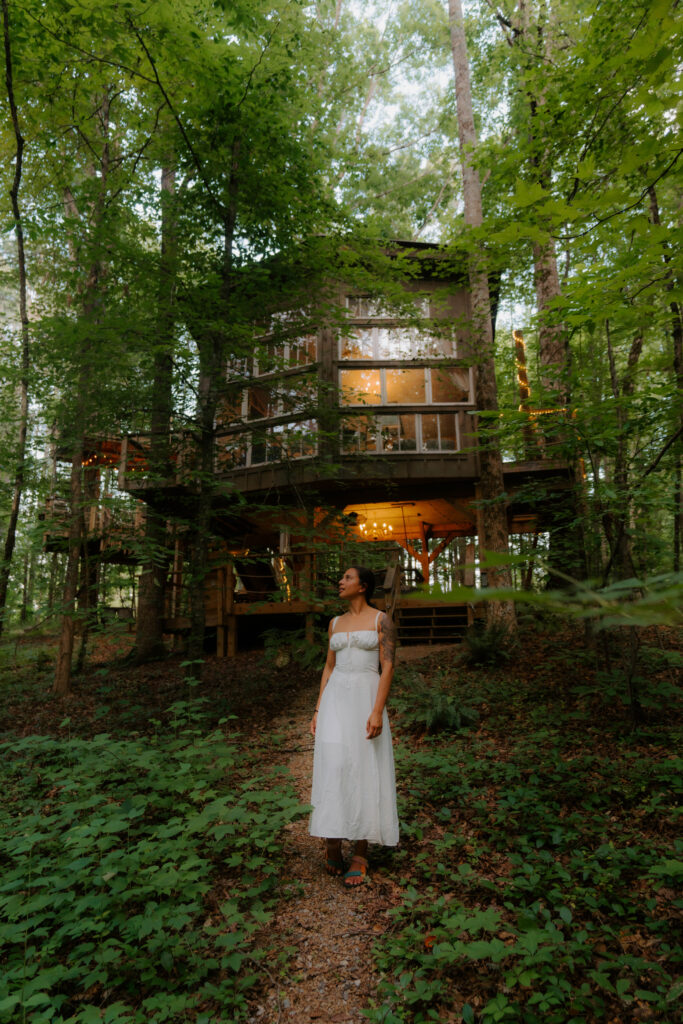 Boltfarm Treehouse at night