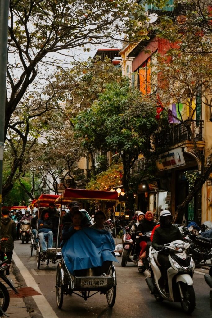 hanoi vietnam busy street