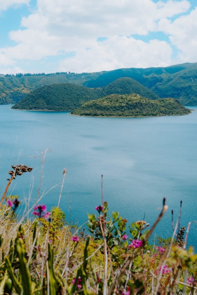 ecuador otavalo lake